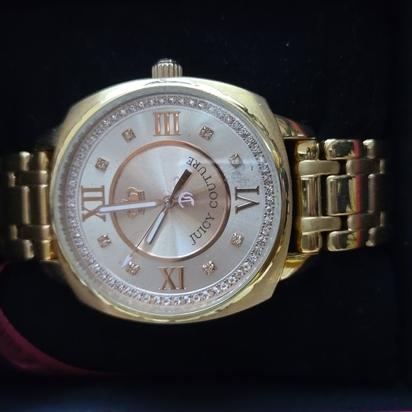 Juicy Couture Gold Women\'s Watch